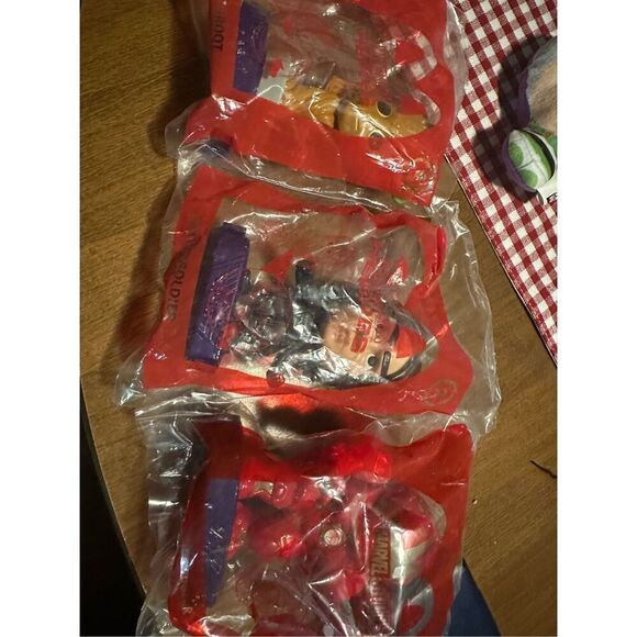 McDonalds Happy Meal 2020- #8 MARVEL Studios Heroes HULKBUSTER #2 Winter soldier - Picture 1 of 5